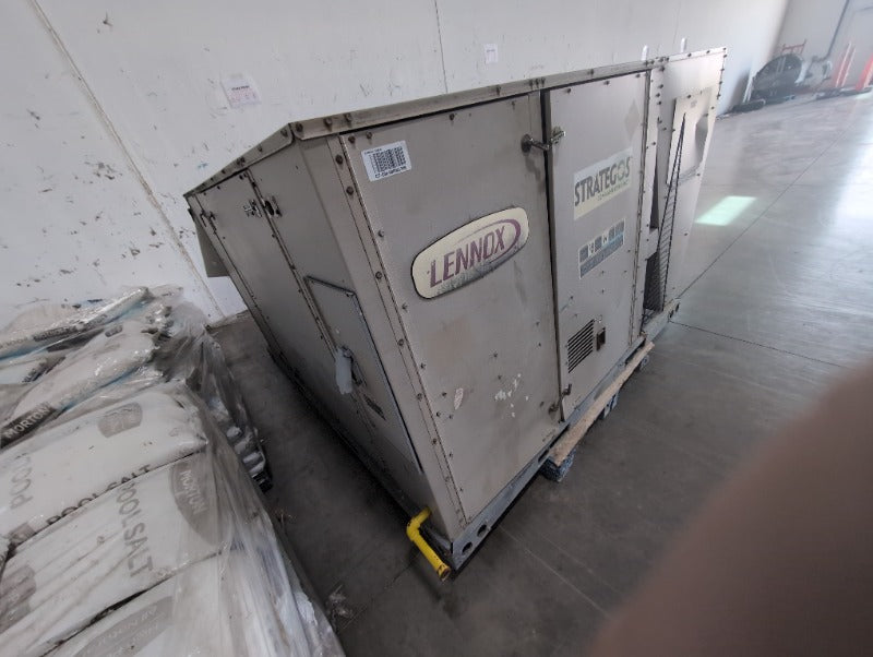 Lennox Rooftop HVAC Unit (1)  - Load #266059