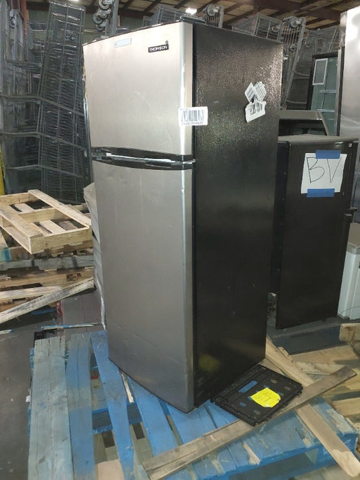 Refrigerators w2048 - Load #284096