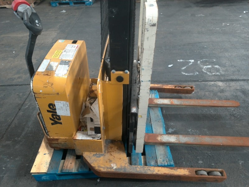 Yale Electric Pallet Jack (4)  - Load #282247